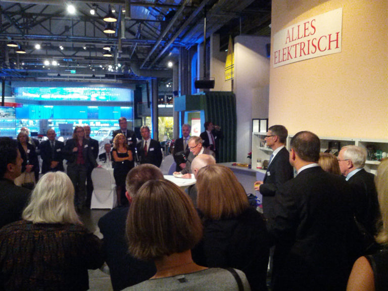 Gelungene Festveranstaltung zum 80. Geburtstag von Professor Dr. Werner Pfeiffer