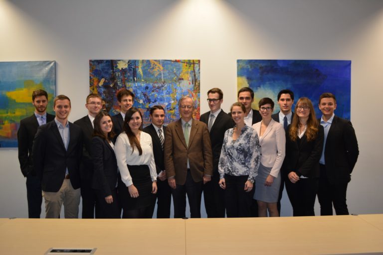 22. Praxisseminar mit Herrn Prof. v. Pierer erfolgreich abgeschlossen