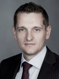 Prof. Dr. Alexander Brem