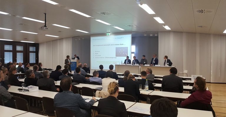 Prof. Voigt in panel discussion on the energy market’s future