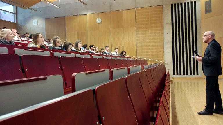 Guest lecture by Rainer Schultz, CEO of marketing agency Die Zwei