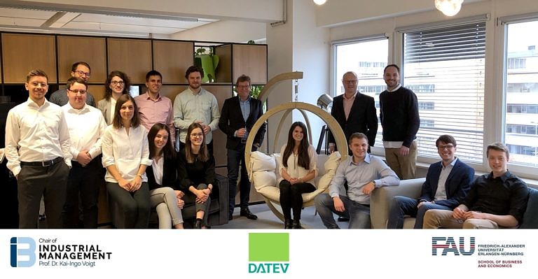 Students investigate current mega trends in the seminar Strategic Innovation Management in cooperation with DATEV