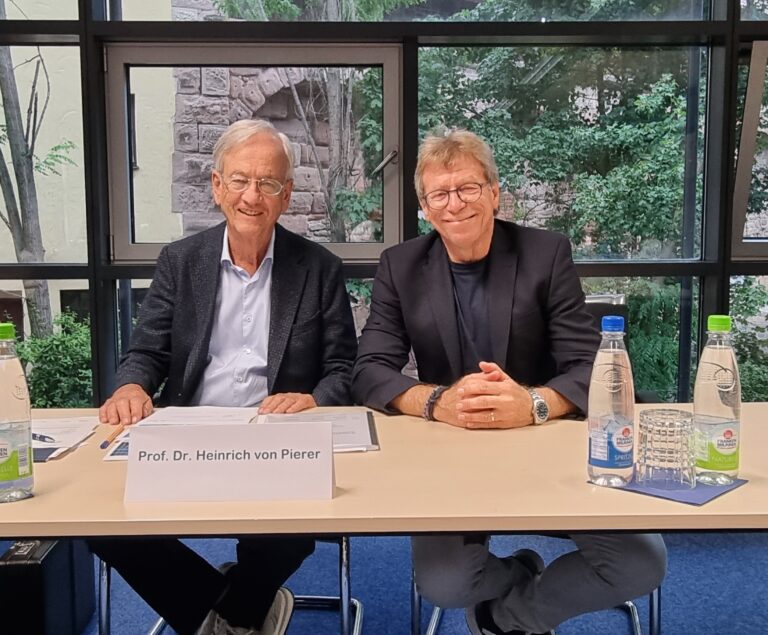 2/2: How to navigate the crisis in our seminar with Prof. Heinrich v. Pierer